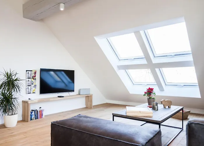 Hochwertige- Helle Mit Meerblick Am Deich By Interhome